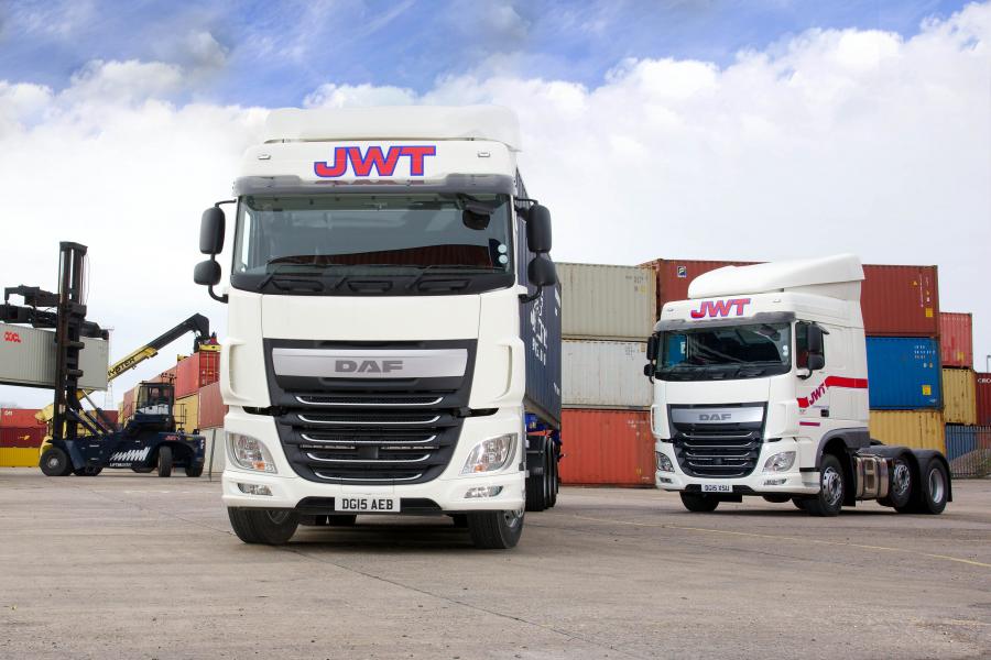  DAF XF 460 6x2 FTG Space Cab 2013 года  (UK) (фото 3 из 5)